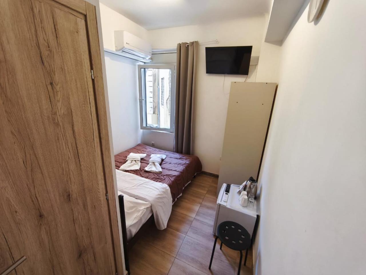 Athens Commercial Extérieur photo